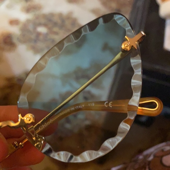 Gorgeous and Unique Chloe Sunglasses - Picture 9 of 9